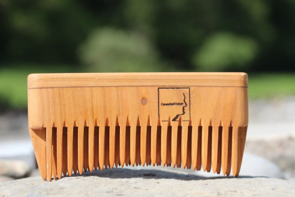 Benefits of Wooden Combs for Your Hair